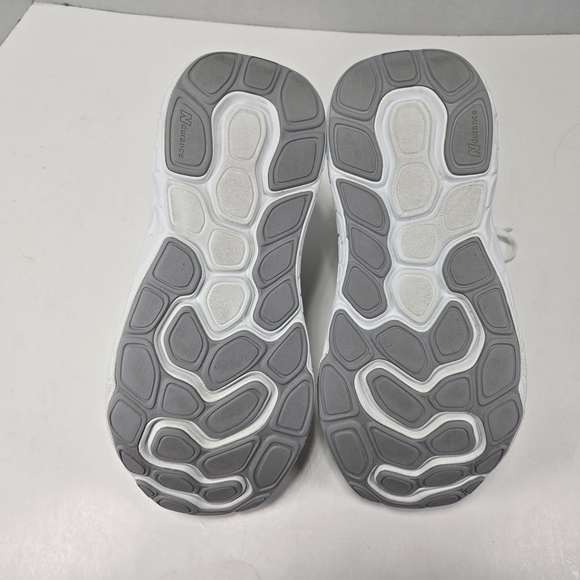 New Balance Fresh Foam X Kaiha Low White Grey Sneakers Size Women's 9.5 Men's 8 - Picture 9 of 15